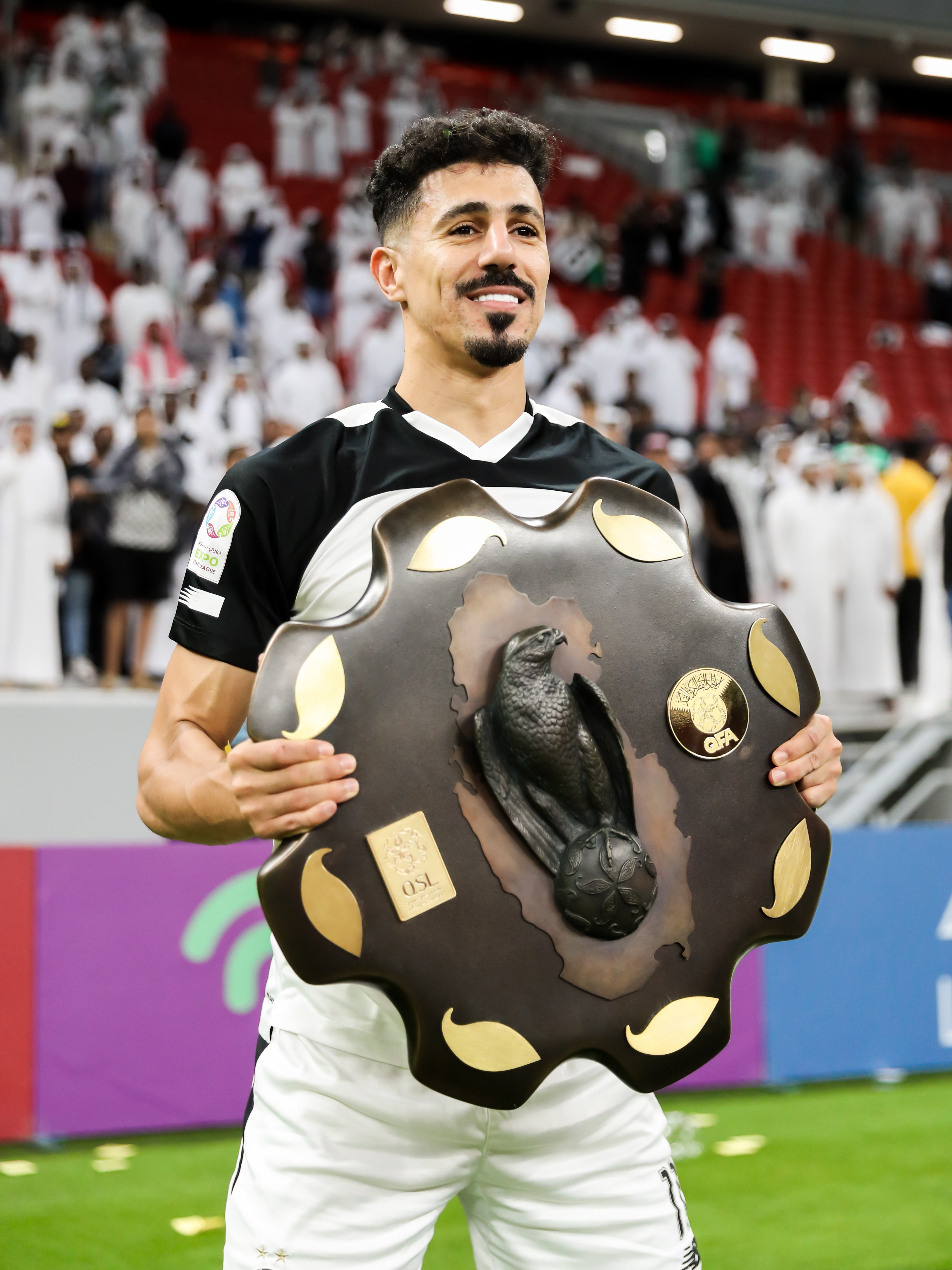Baghdad Bouedjah crowned champion of Qatar with Al Sadd